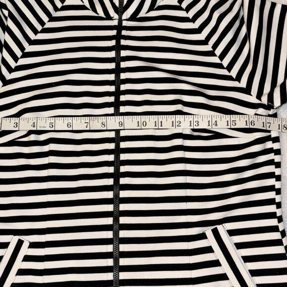 Cabi black and white striped MOD look Byline jacket. Sz small. - Picture 14 of 14